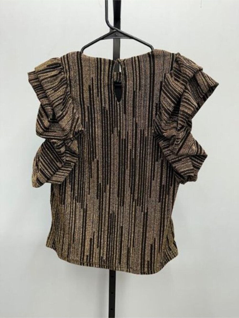 THML Ruffle Puff Sleeve Metallic Top - Picture 6 of 6